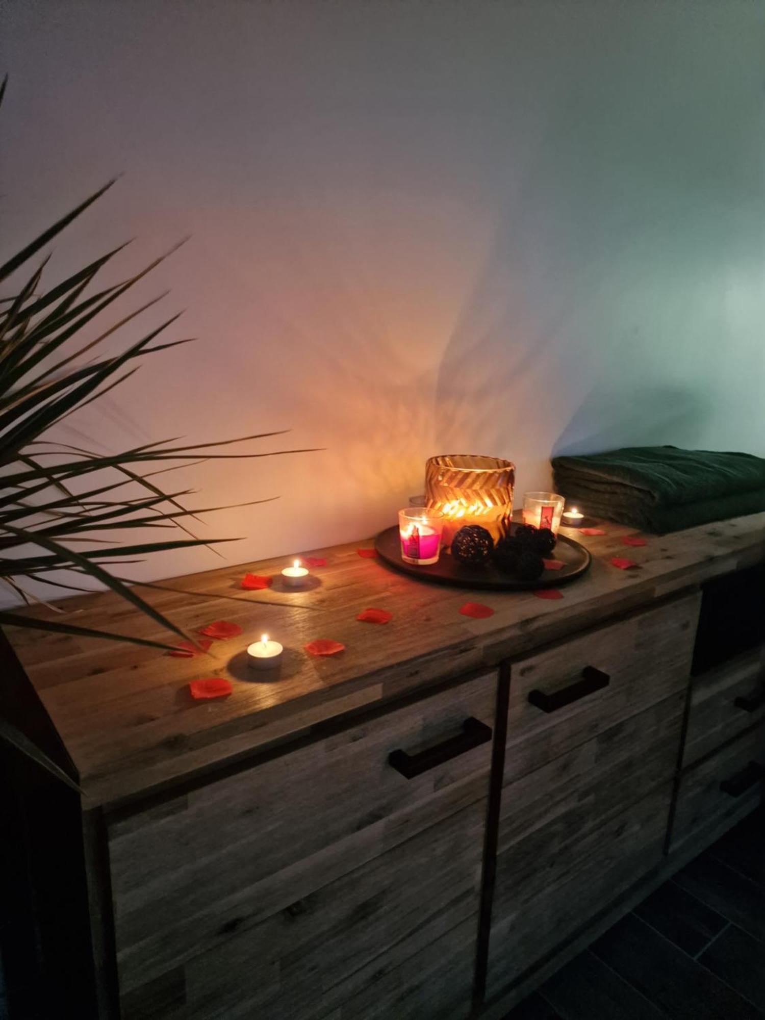 Quincy-Voisins Atoumo Appartement Love Jacuzzi & Jardin Disneyland Paris מראה חיצוני תמונה